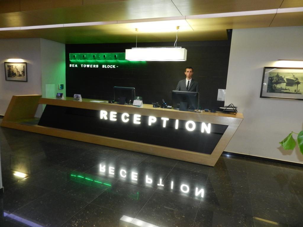 Aparthotel In Orbi Sea Towers 바투미 외부 사진